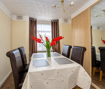 3 bedroom semi-detached house to rent - Photo 2