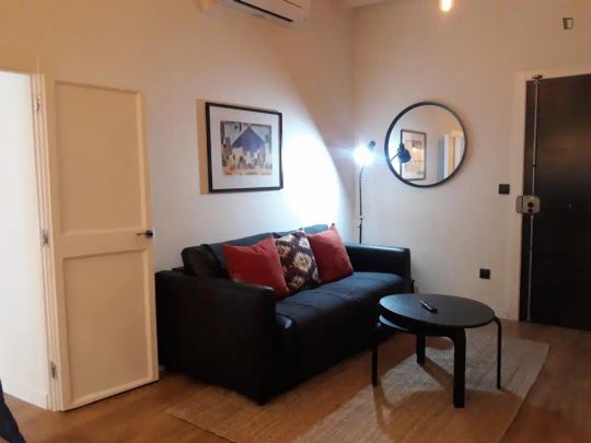 Apartamento de alquiler en Barri Gòtic - Foto 1