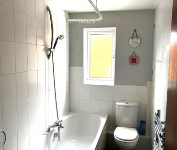 2 bedroom semi-detached house to rent - Photo 5