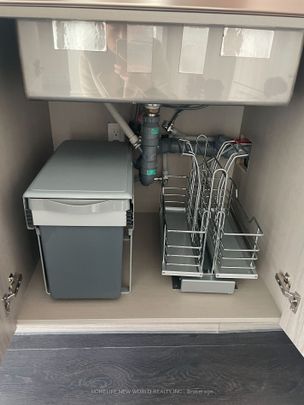 For Lease - 95 Mcmahon Drive Unit# 3709, Toronto, Ontario - Photo 1