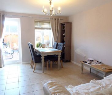 2 bedroom semi-detached house to rent - Photo 4