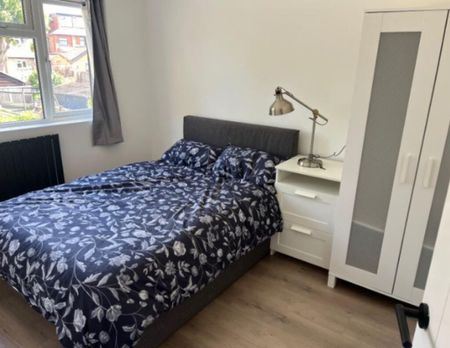 3 bedroom terraced house to rent - Photo 3
