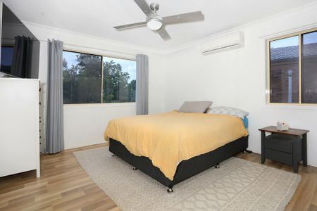 RENOVATED DUPLEX WITHIN BOUTIQUE GATED ESTATE - Photo 3