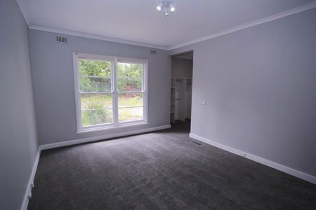 Newly Renovated Family Home with Standalone Office in the Heart of Blackburn - Photo 3