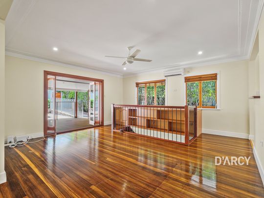 32 WOODLAND ST - Photo 1