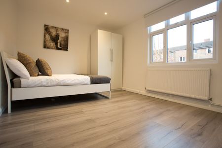 2 Bed Flat, Newington Butts, SE11 - Photo 4