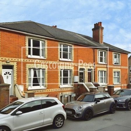 Addison Road, Guildford, GU1 - Photo 1