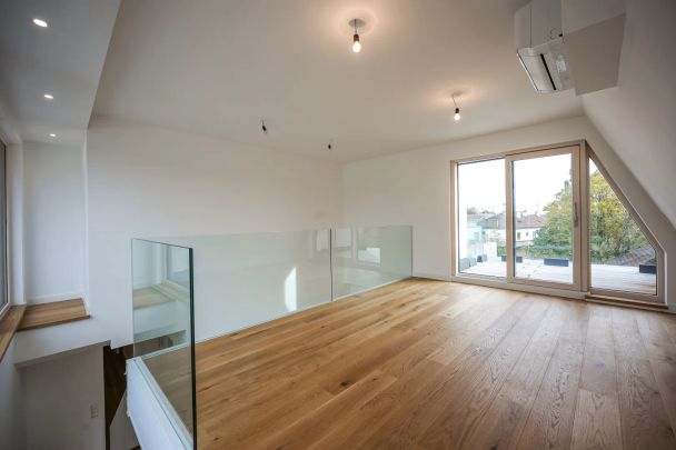 Wie GEILO - Beinahe Erstbezug – Dachgeschosswohnung mit zwei Dachterrassen und Gartenparzelle in Hietzing -Ost-Süd-Westausrichtung - Photo 1