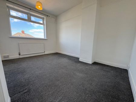 2 bedroom semi-detached house to rent - Photo 5