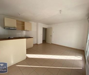Location Appartement 2 pièces 42m² ST ETIENNE 42100 - Photo 2