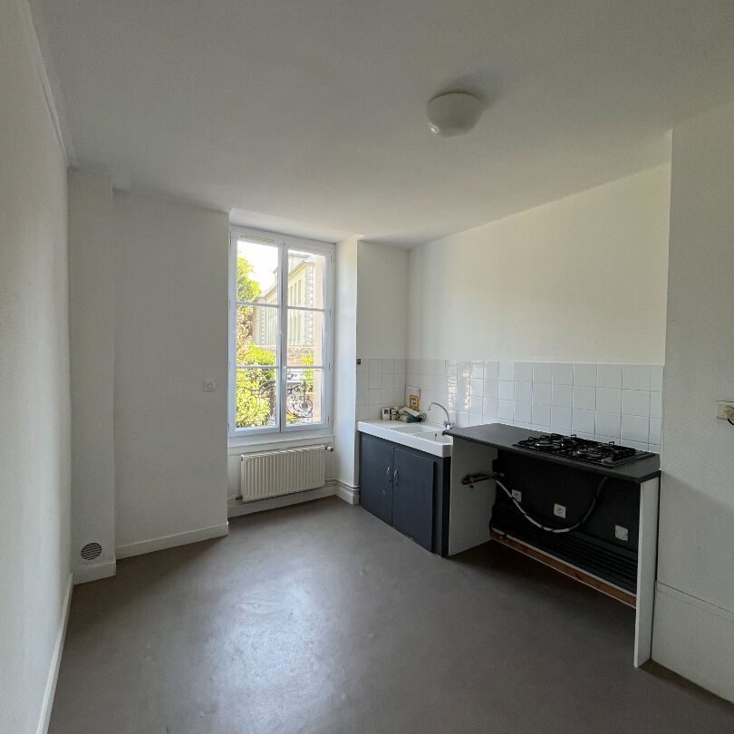 Location Appartement 3 pièces 77m² - Photo 1