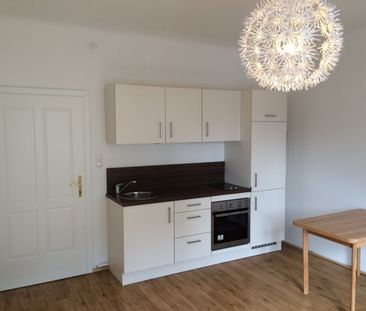 Charmante, zentrale Altbauwohnung - Salzachnähe! - Photo 2