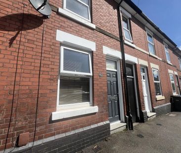 2 bedroom terraced house to rent - Photo 4