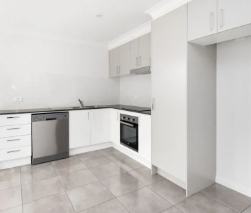 Modern Living and Low Maintenance! - Photo 4