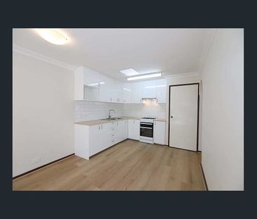 Perfectly Positioned Home with Private Courtyard Living! - Photo 5