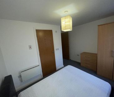 2 bedroom apartment to rent - Photo 4