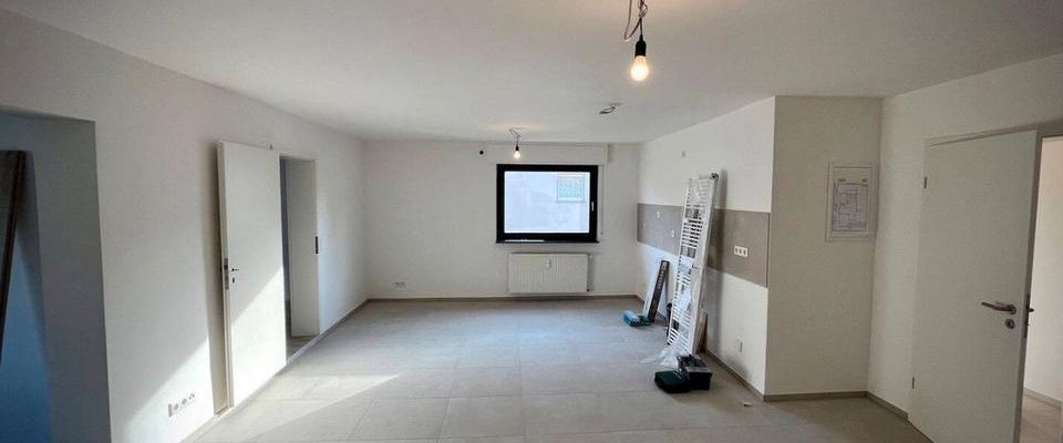 Ab sofort Nachmieter gesucht 3- Zimmer Wohnung (kernsaniert) - Photo 1