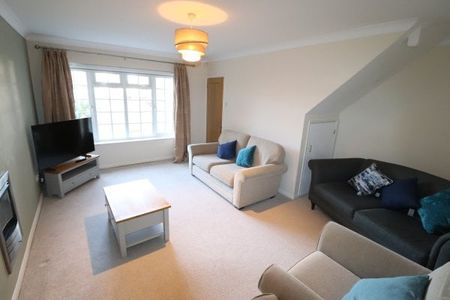 The Tyburns - Hutton, Property for rent - Photo 2