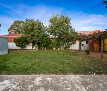 Red Brick Charm In Quiet East Albury - Photo 2