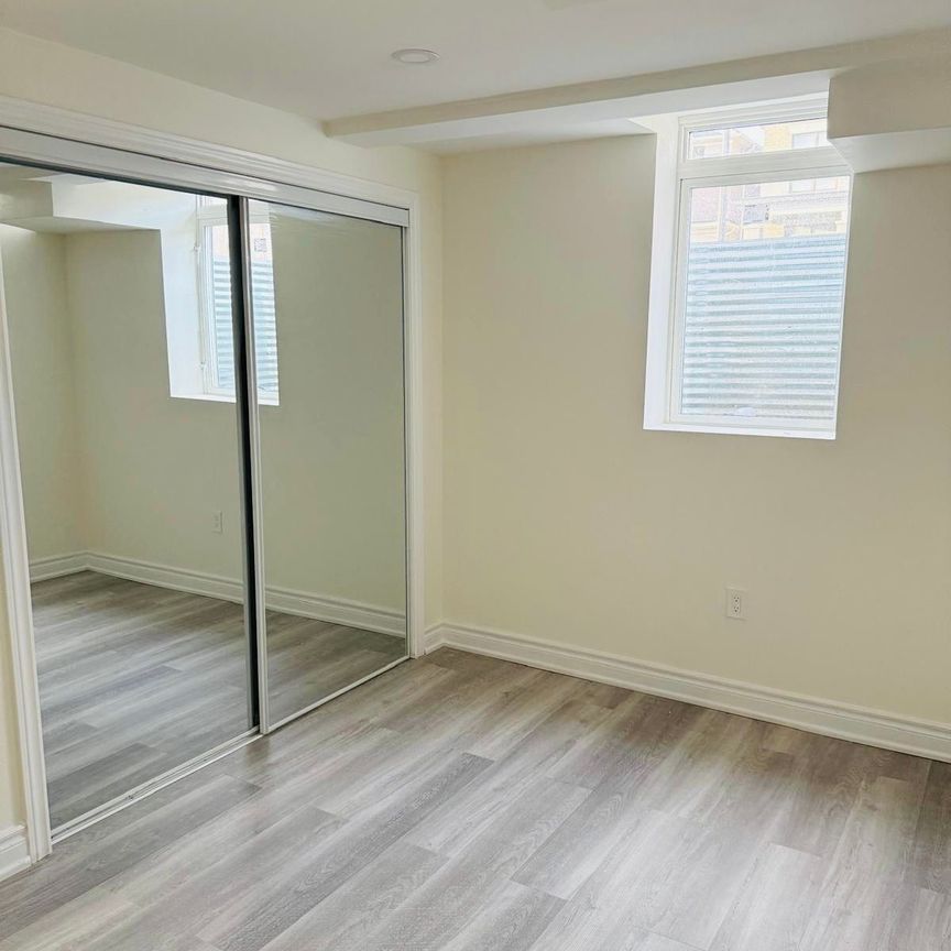 For Lease - 1291 Plymouth Drive, Oshawa, Ontario - Photo 1