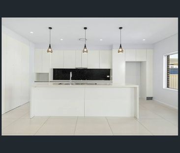 5 Bedroom Duplex in Popular Punchbowl - Photo 3