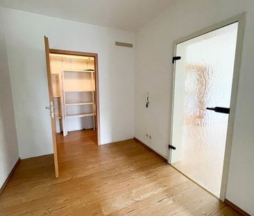 2-Raum-Wohnung auf dem Zeller Berg mit Fußbodenheizung & Einbauküche - Photo 2