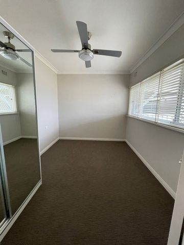Convenient North Tamworth location - Photo 2