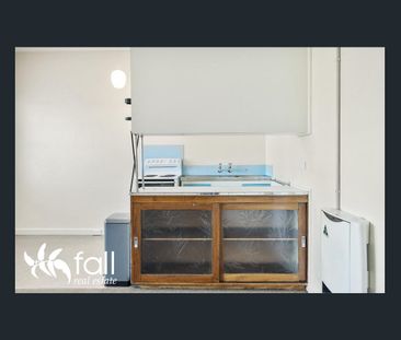 Modern & Convenient Living in Lenah Valley - Photo 3