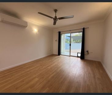 Modernised 2 Bedroom Unit – Pool & Great Location! - Photo 3