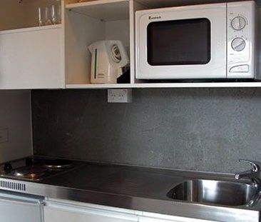 Walking distance to AUT / UOA [ Power and water included] - Photo 3