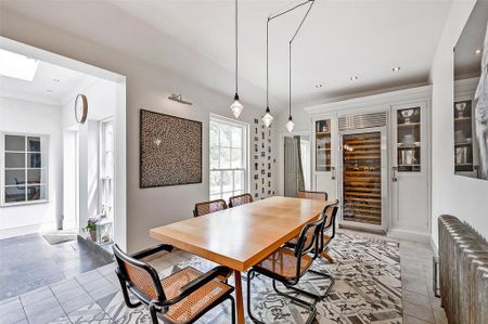 4 bedroom semi-detached house to rent - Photo 4