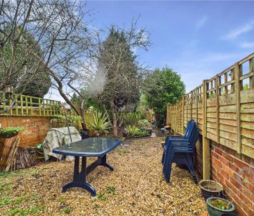 2 bedroom terraced house to rent - Photo 5