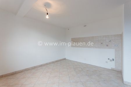 offene Wohnküche - 3 Zimmer Dachgeschoss Alt Chrieschwitz in Plauen zur Miete - Bad mit Wanne - Photo 5