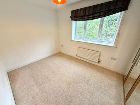 4 bedroom detached house to rent - Photo 5