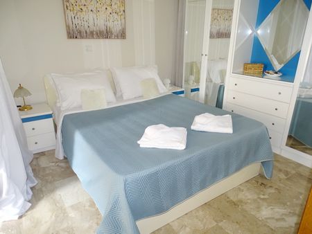 APARTMENT 60 SQ.M. FURNISHED AND IN A CENTRAL POINT IN LOWER PEREA. - Photo 2