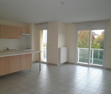 Location Appartement 6 pièces 69m² CHAMBERY 73000 - Photo 2