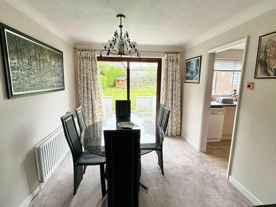 2 bedroom detached bungalow to rent - Photo 1