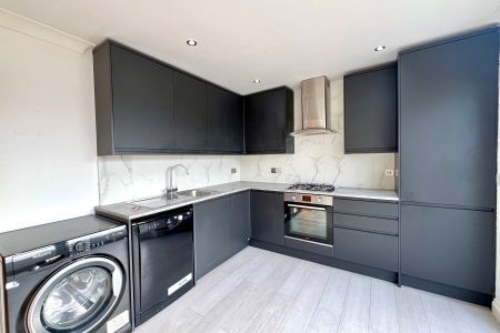 Cheam Road, Epsom, KT17 - Photo 3