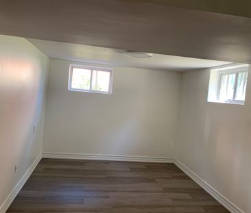 For Lease - 5 Compton Drive Unit# Bsmt, Toronto, Ontario - Photo 2