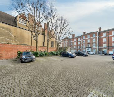 3 bedroom apartment to rent - Photo 1