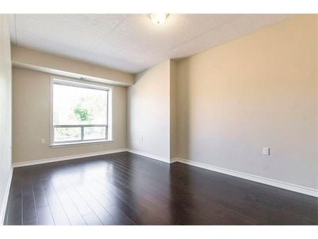 For Lease - 405 Erb Street Unit# 305, Waterloo, Ontario - Photo 4