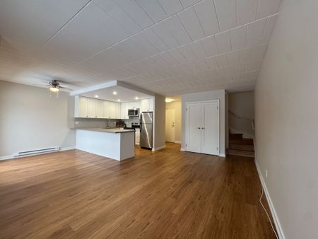 For Lease - 19A High Street Unit# A119, Fort Erie, Ontario - Photo 2