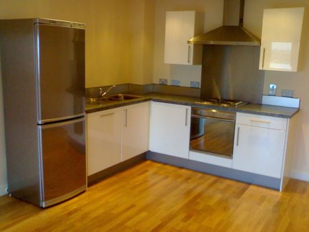 2 Bed Flat, The Reach, L3 - Photo 4