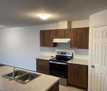 For Lease - 73 Brennan Crescent, Loyalist, Ontario - Photo 5