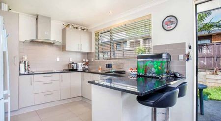 PEACE AND QUIET - Photo 3