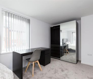 1 bedroom in a house share to rent - Photo 2