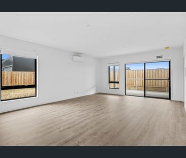 Fully accessible HPS home - comfort, quality & thoughtful design - Photo 1