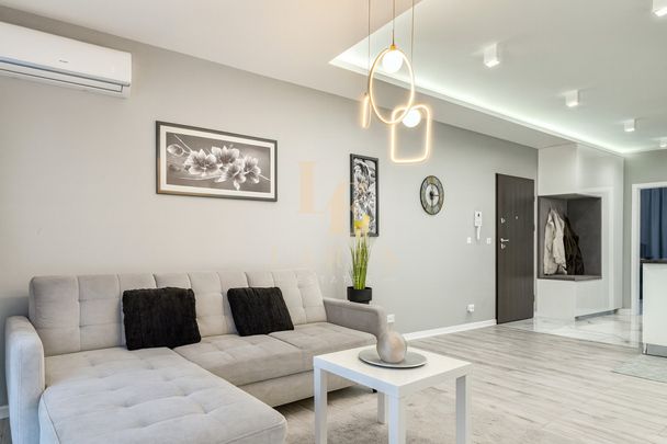 2-pokoje| 52 m2| Grzybowska| Garaż| 2 Balkony - Photo 1