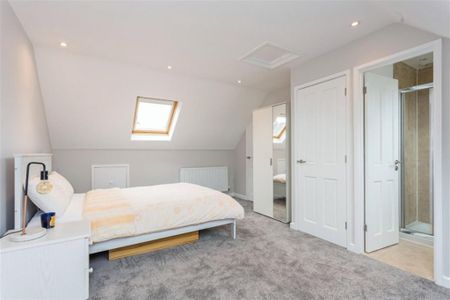 4 bedroom terraced house to rent - Photo 4