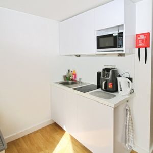 1 bedroom studio apartment to rent - Photo 2